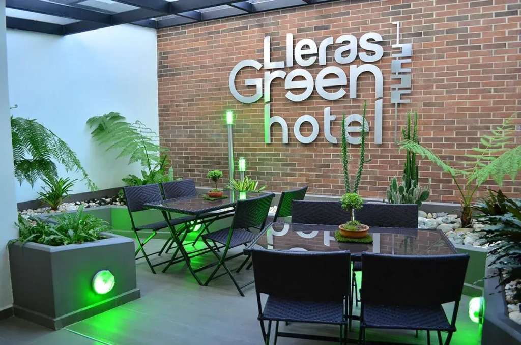 Lleras Green Hotel