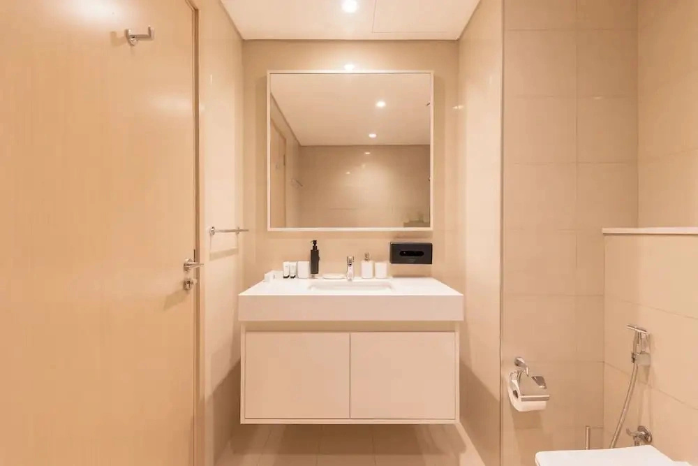 Spacious 2BR with Burj Khalifa View