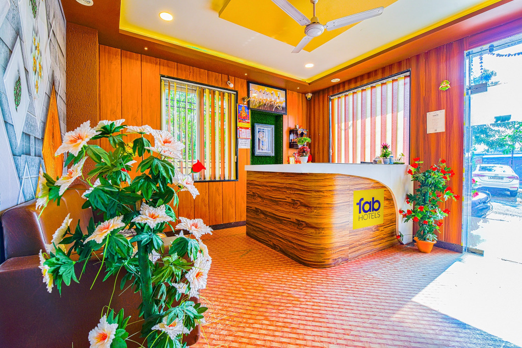 Fabhotel Lotus