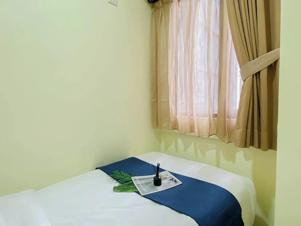 Homey And Roomy 3Br At Apartment Meikarta District 1
