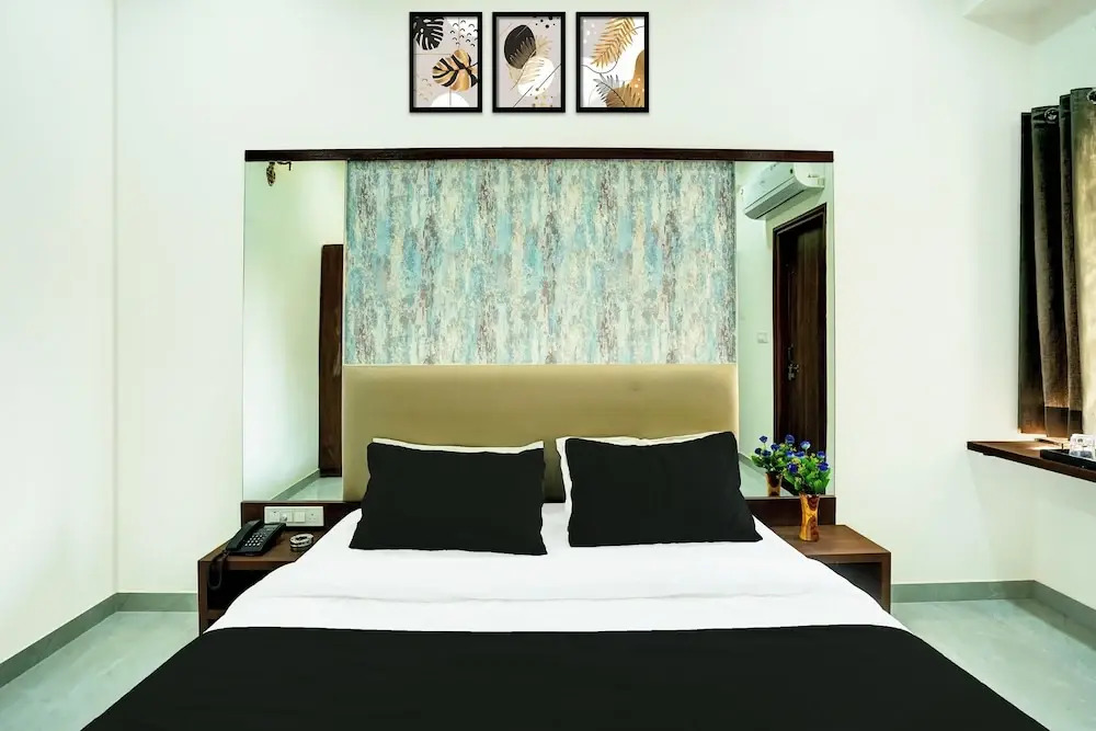 FabHotel Jai Palace Comfortable Stay
