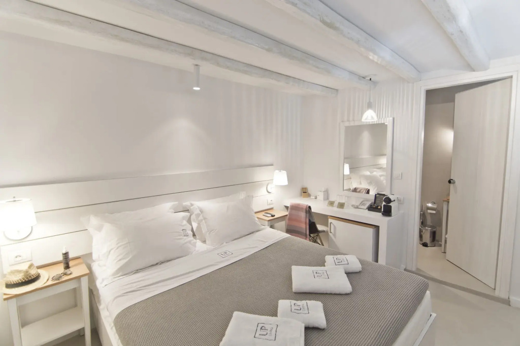 Lindos Comfy Suites