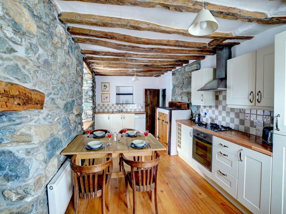 Monumental Stone House in the Centre of Dolgellau in Snowdonia National Park
