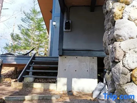 Hilltop Villa Karuizawa - Peaceful Hilltop Forest Retreat with Mountain View