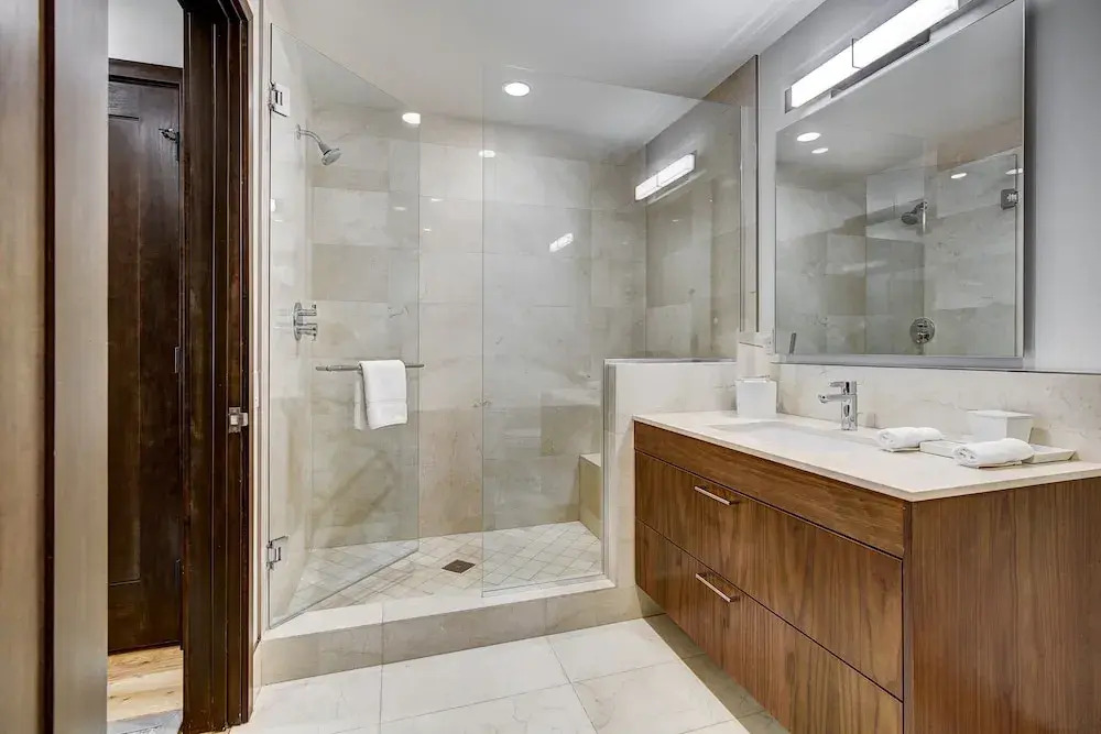 Chic 2 BR+Den Ritz-Carlton Condo with Valley Views by RedAwning - Save 20% on 7+ Nights!