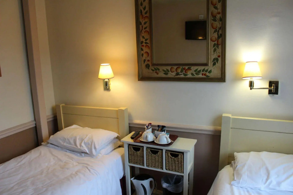 Whyte Harte Hotel