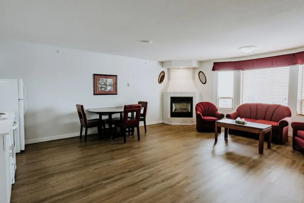 Western Budget Plus Mosaic Suites