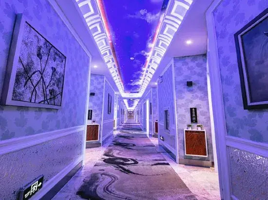 Karamay Waterwood Flower Theme Hotel