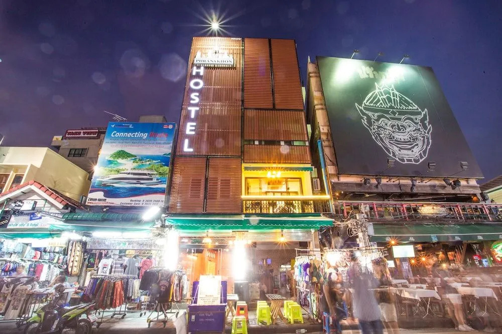 Phranakorn Hostel - Adults Only