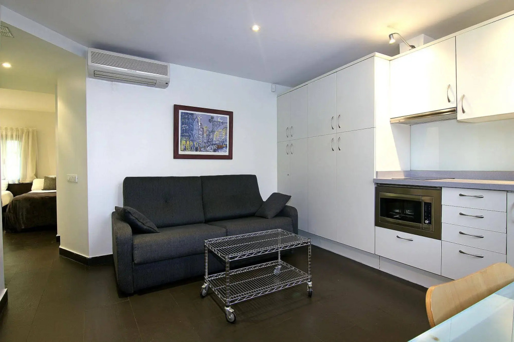 Picasso Apartments