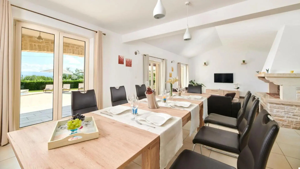 Villa Melli by Villas Holiday
