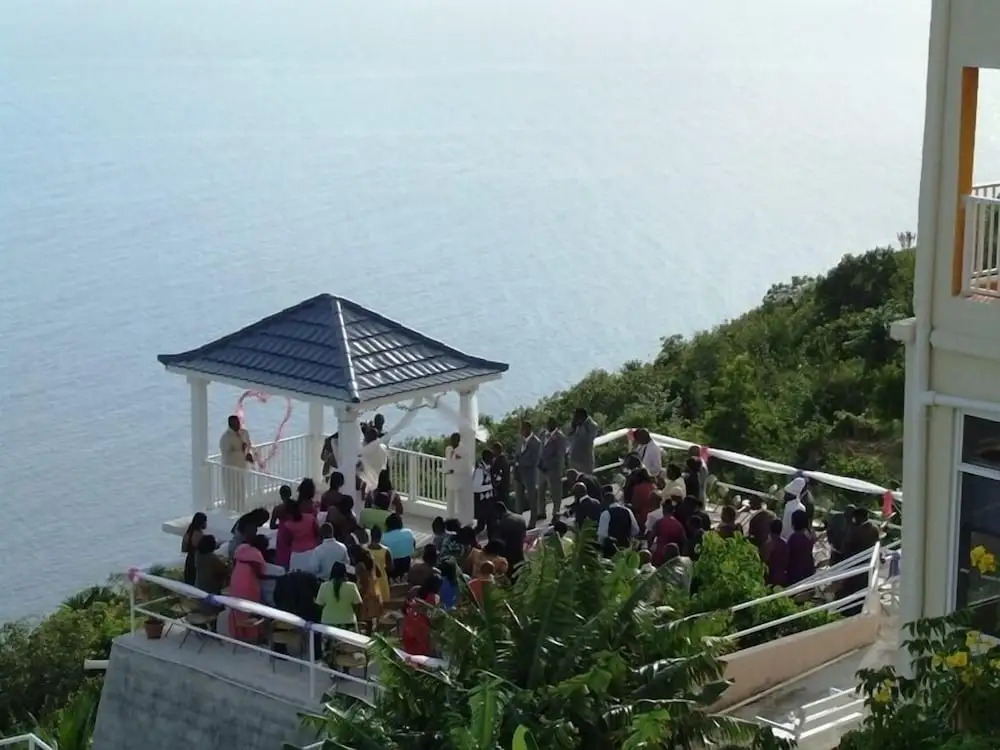 Ocean Breeze Hotel