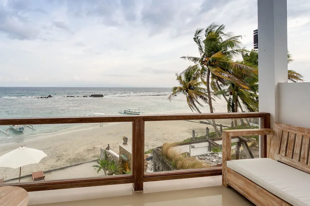 Utama Villas Beach Front Candidasa