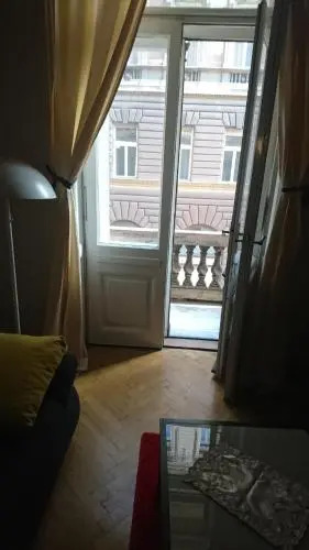 Wow Appartment 2