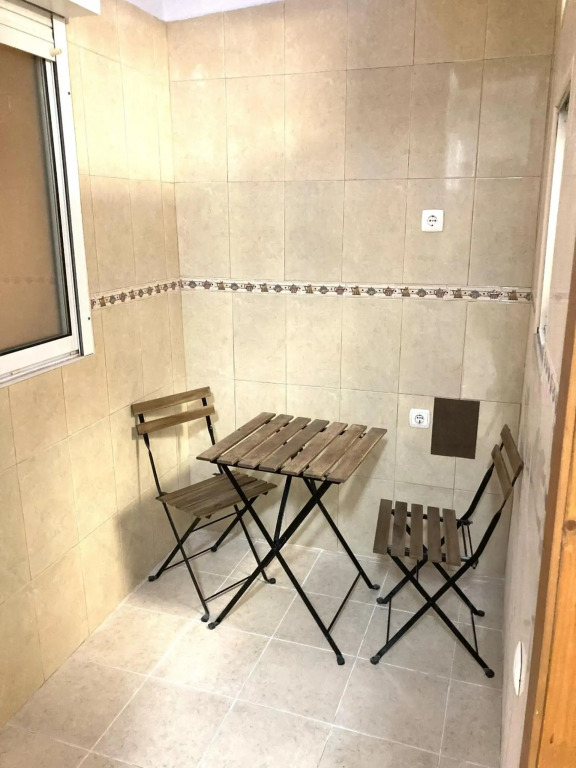 Lisbon T2 apartment in typical villa in Sapadores Lisbon
