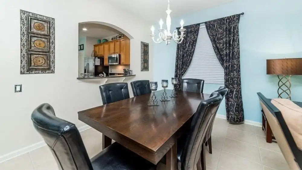 Stunning 6 Bedroom 4 Bath Pool Home in Windsor Hills Resort