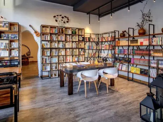 Harajuku Art Store (Entrance Store of Wudang Mountain Scenic Area)