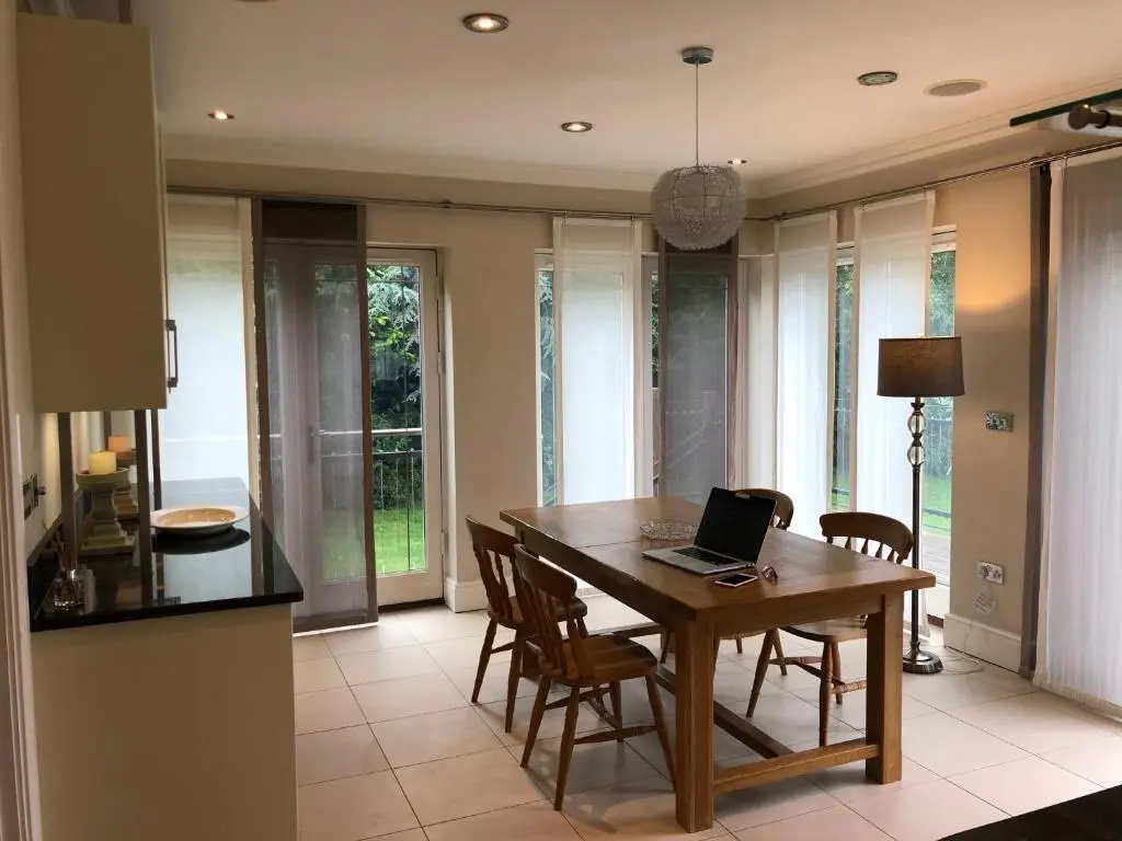 Private Room - The River Room at Burway House on The River Thames