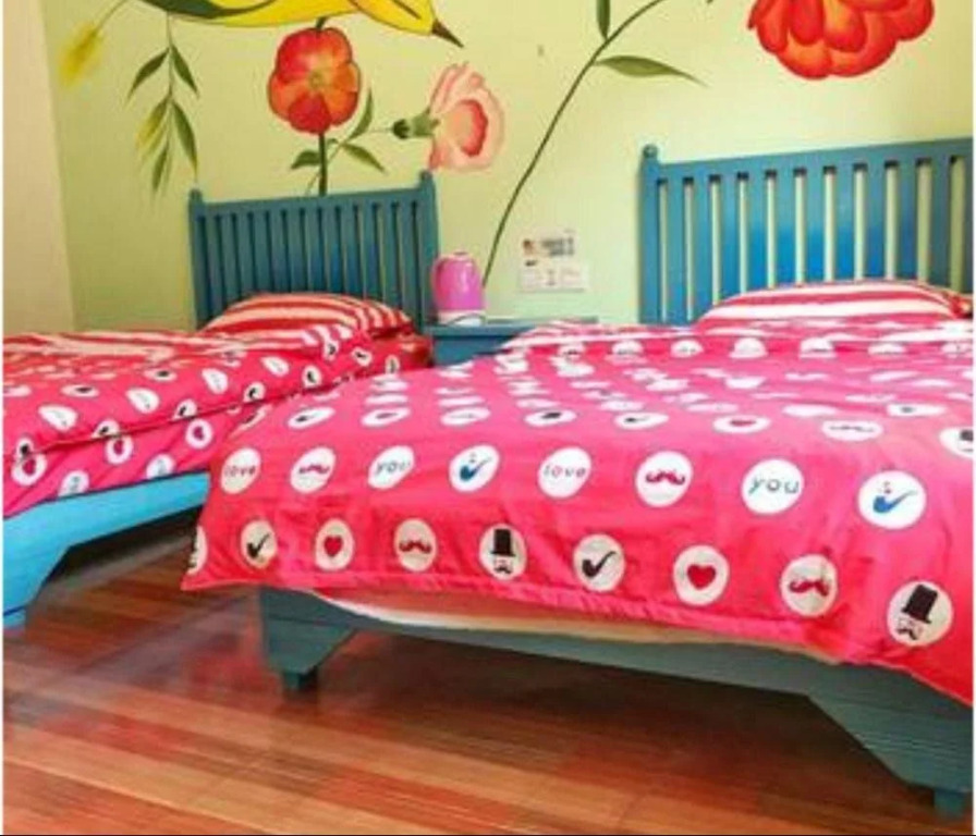 Yatou Backpacker Hostel