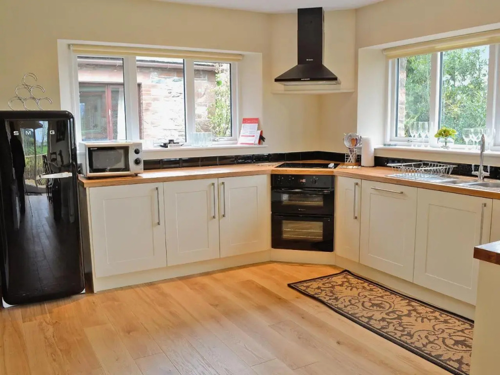 Riverbank Cottage