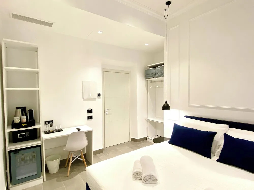 THE ONE - SUN 'n SEA ROOMS
