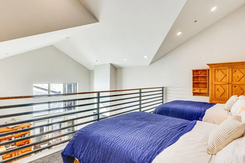 Ski-in/ski-out Granby Penthouse w/ Mountain Views!