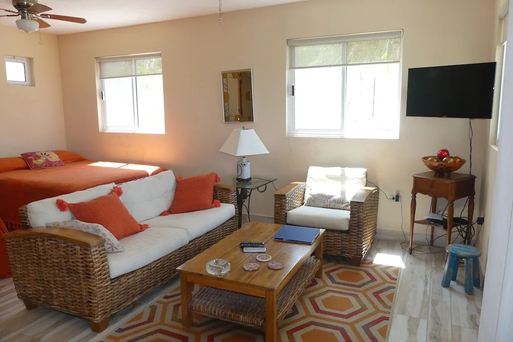 La Optimista Boutique Hotel & Concierge