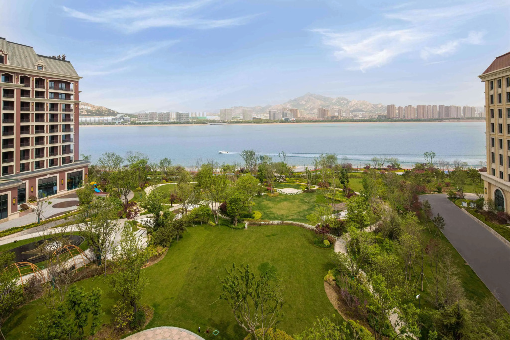 Doubletree By Hilton Qingdao Oriental Movie Metropolis