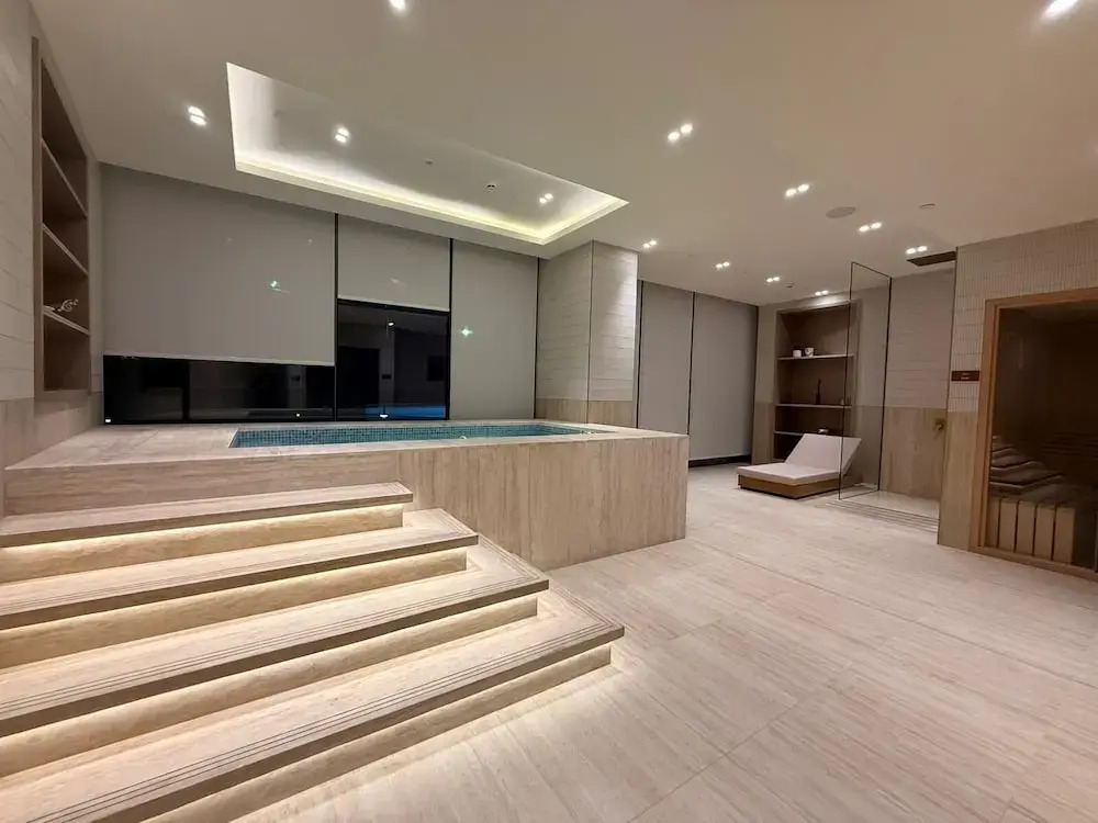 Binghatti Royale - Elite 1BR Suite