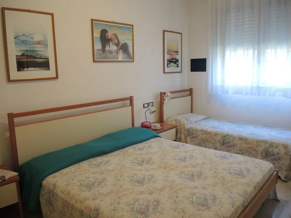 Flat in Residence With Swimming Pool and Balcony