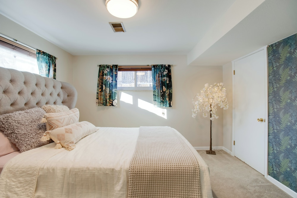 Work & Play Near Old Town Arvada: Pets Welcome!