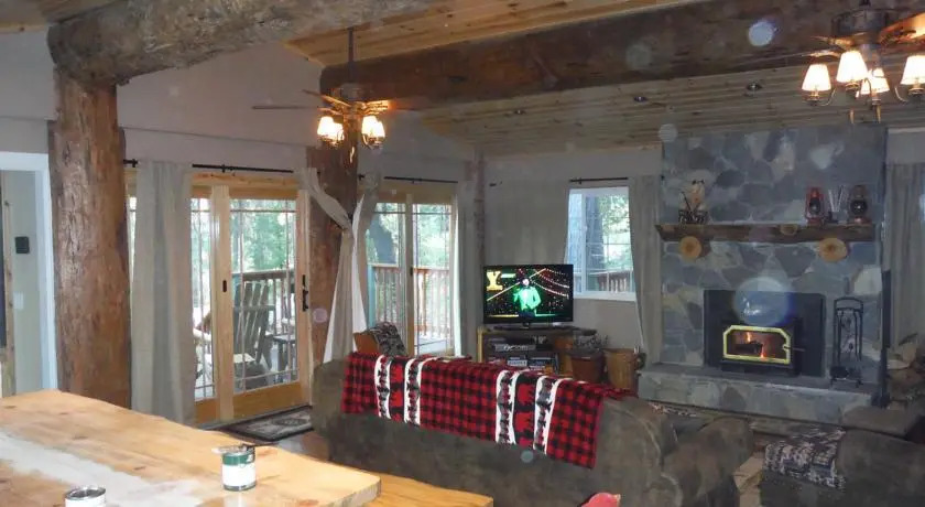 Manzanita Cabin - Bass Lake