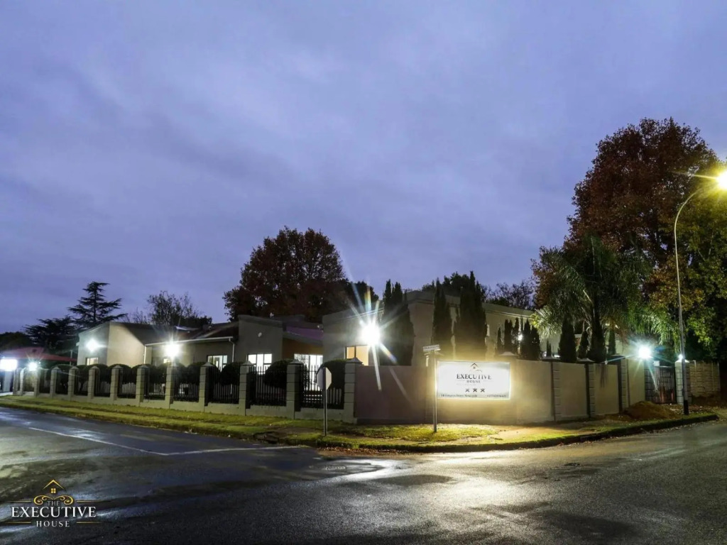 The Executive House