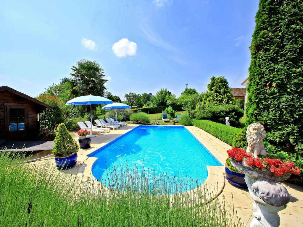 Logis Hôtel-Restaurant Les Voyageurs