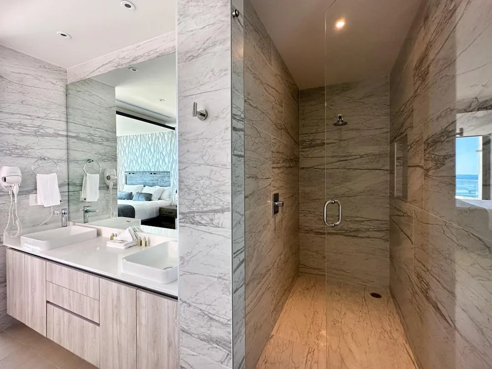 Brand New 6 Bedroom Penthouse