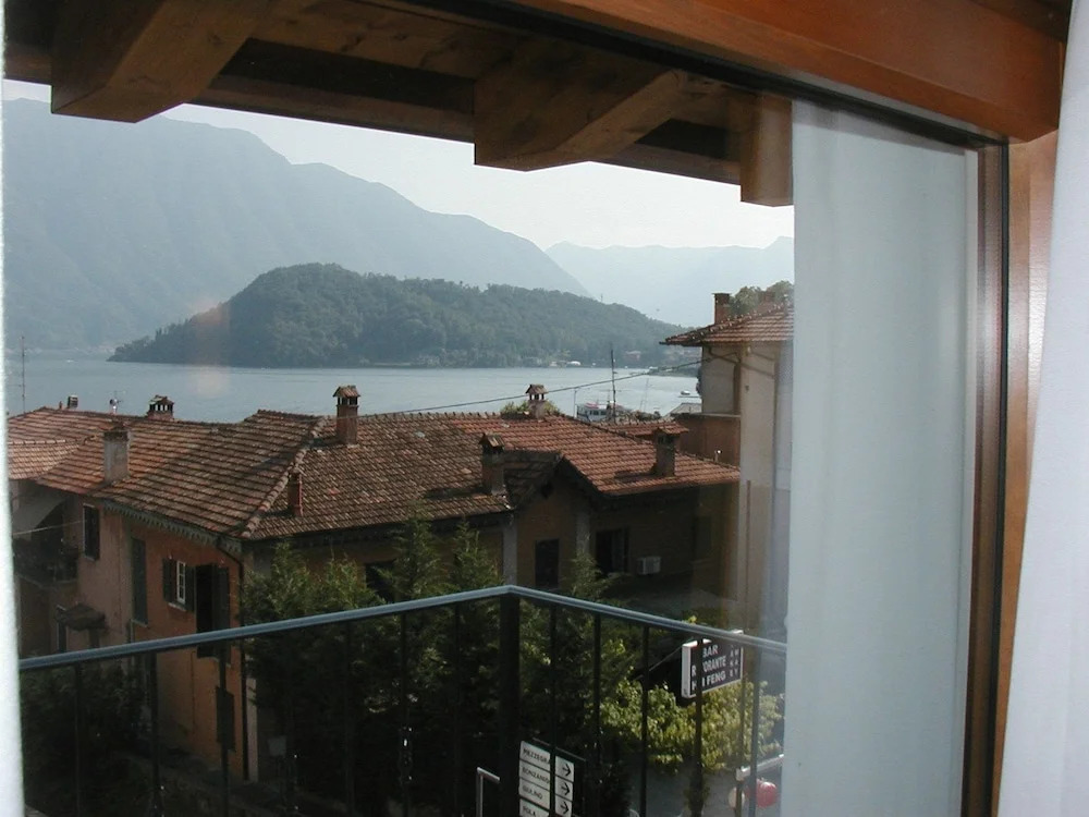 Azzano Holidays B&B