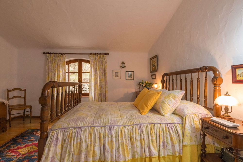 Casa Vacacional con Piscina en Caideros