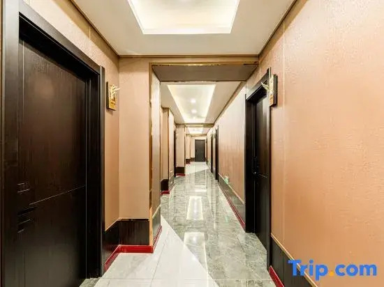 Yuefeng Hotel (Tangshan Yutian Nuanquan Road)