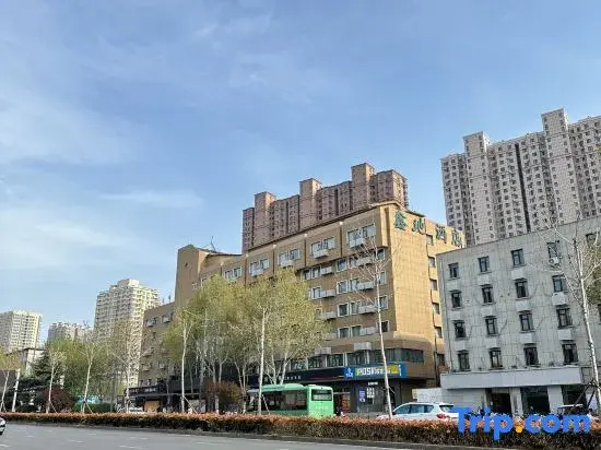 Xindi Hotel (Zhengzhou Zhongyuan Wanda Store Qinling Road Subway Station)