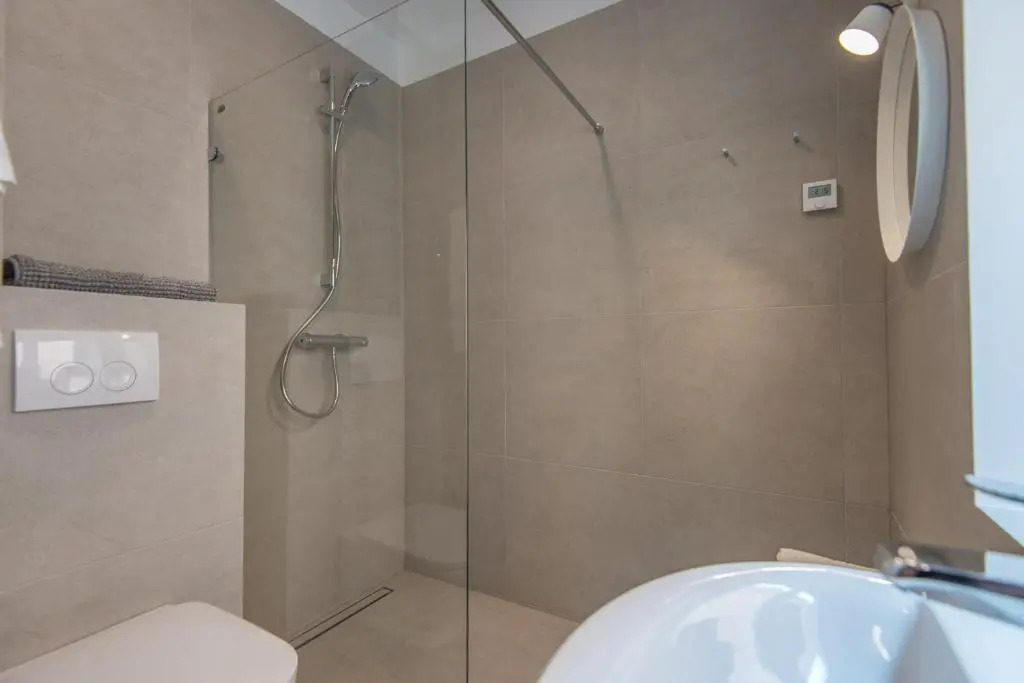Amber Suites - Stikliu 20