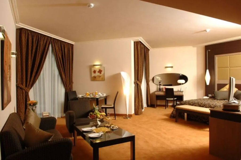 Regency Palace Hotel