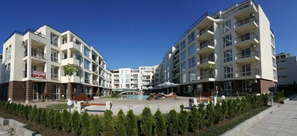 Casa del Sol Apartments