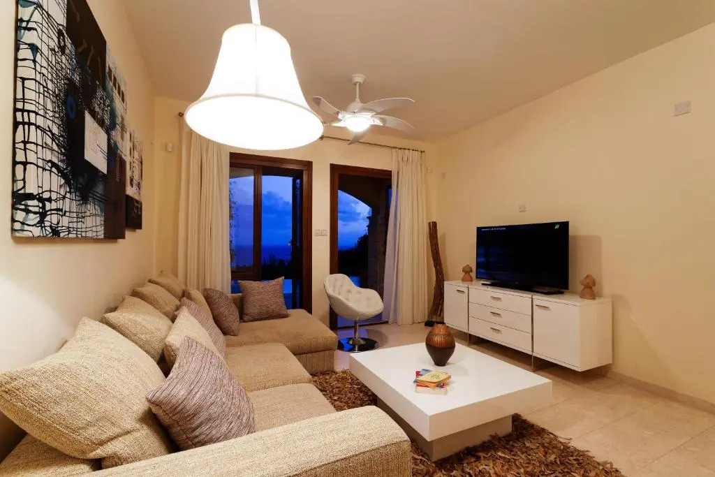 2 bedroom Villa Iremos with private pool and sea views, Aphrodite Hills Resort