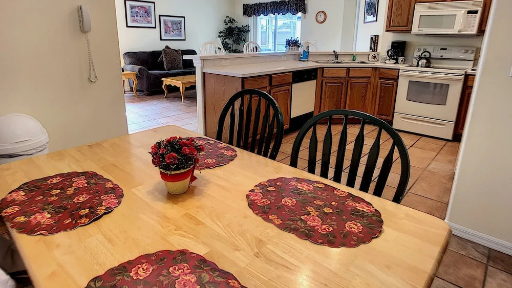 Indian Ridge Oaks Three-bedroom