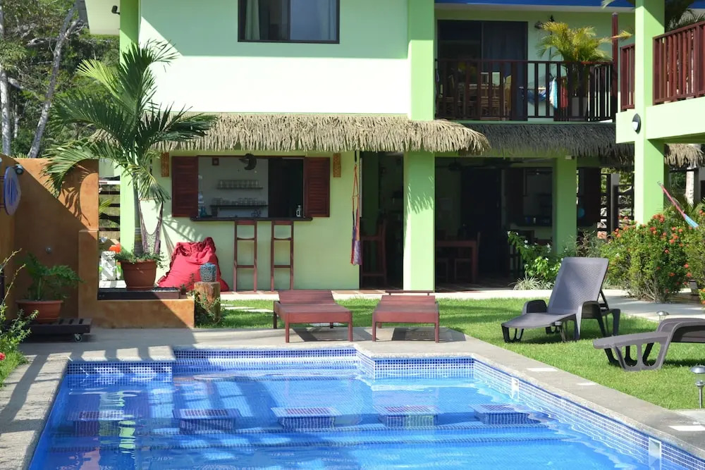 Mavi Surf Hotel Dominical