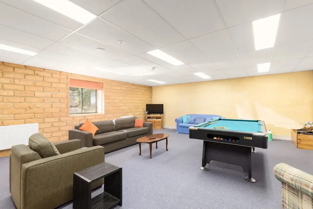 Yaraandoo Family Area Rooms