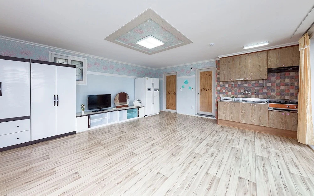 Sunbeach Pension