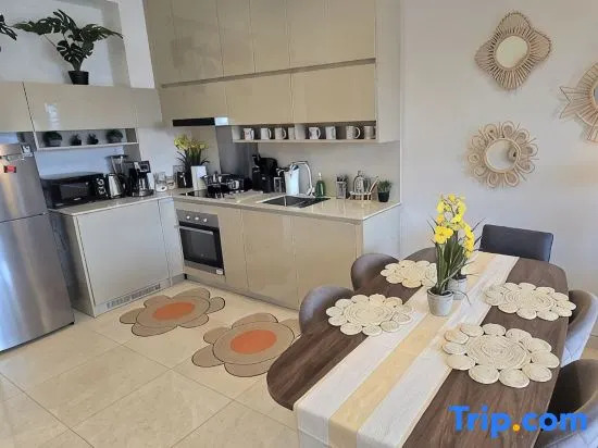 Borneo Oasis 2BR with KLCC View & Gorgeous pools