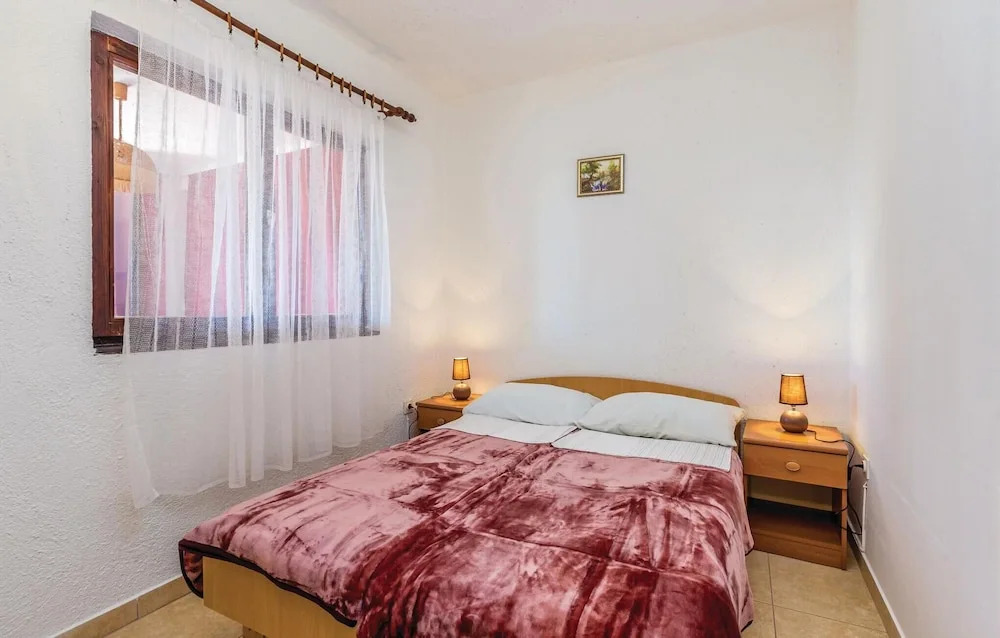 Beautiful Home in Krk With Wifi and 3 Bedrooms