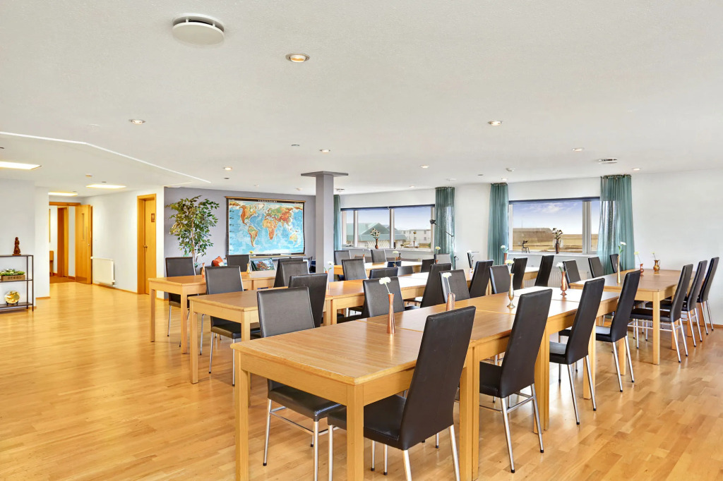 Eldey Airport Hotel